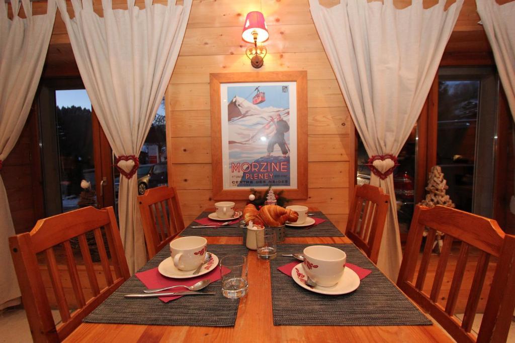 Chalet De L'Ancolie Hotel เมอแฌฟ ภายนอก รูปภาพ
