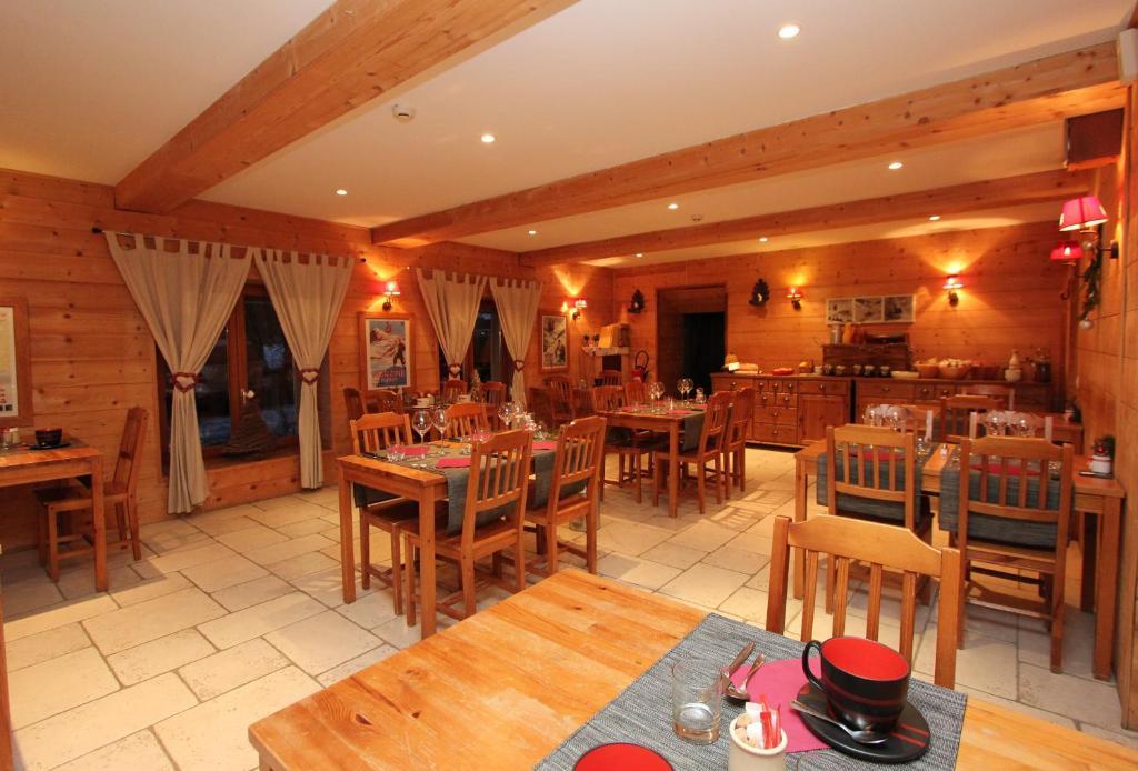 Chalet De L'Ancolie Hotel เมอแฌฟ ภายนอก รูปภาพ